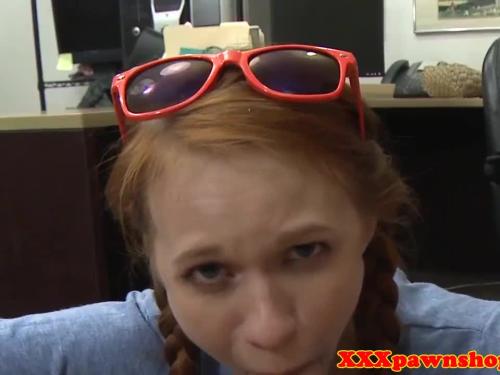 Redhead pawnshop girl cocksucking before sex
